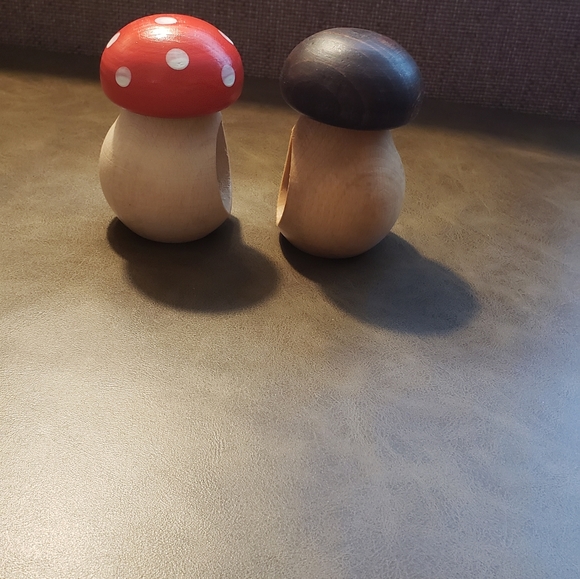 NWT Handmade Wooden Mushroom Nutcrackers Made in Europe Red Polka Nut Cracker - Picture 10 of 16